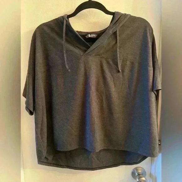 The North face crop top with hoodie - Picture 1 of 3